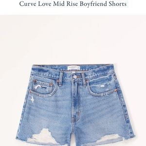 Abercrombie boyfriend distressed short love curve fit